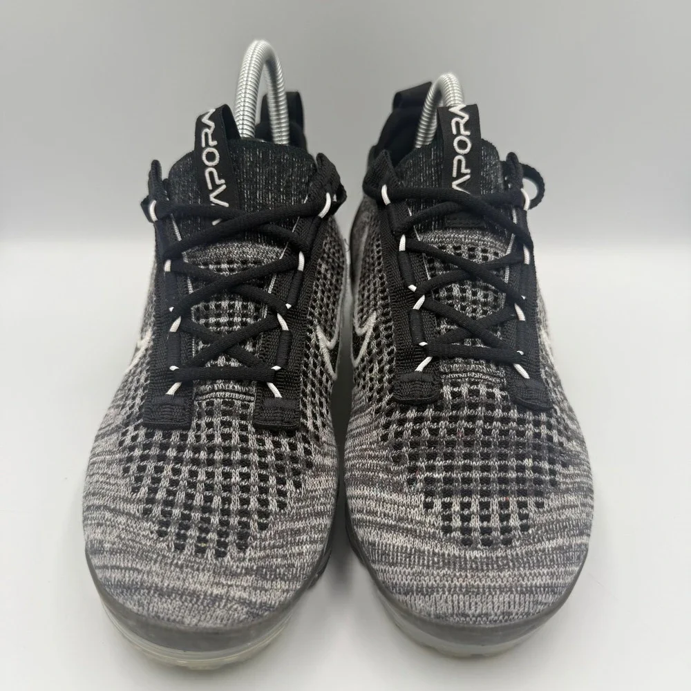 Nike Air VaporMax 2021 FK Womens Size 7 Running Shoes Flyknit Black Grey DH4088